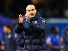 Enzo Maresca e Manchester City começaram seu ataque ao Chelsea, mas imediatamente encontraram um obstáculo