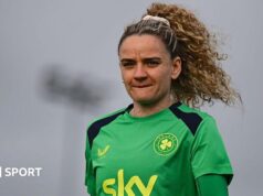 Superliga Feminina: Newcastle em negociações para contratar Leanne Kiernan