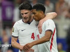 Copa do Mundo de 2026: Bellingham, Rice e Olise entre os jogadores que caminham na corda bamba disciplinar
