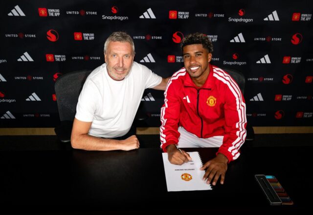 Andrey-Santos-signs-on-at-Man-Utd-e1783951912691.jpg