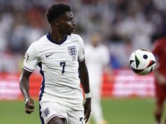 Bukayo Saka completa dois gols na vitória da Inglaterra por 4 a 0 sobre a França