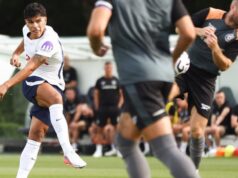 Mateus Fernandes marca lindo gol de estreia pelo Tottenham