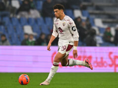 Ché Adams: Torino se recusa a descartar a saída do atacante escocês em meio a especulações dos Wolves