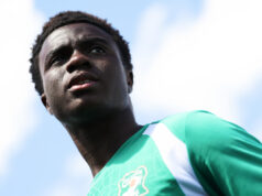 A Fiorentina luta pelo talento marfinense de 20 anos, Inao Oulai, enquanto o Fenerbahce está interessado em Kean