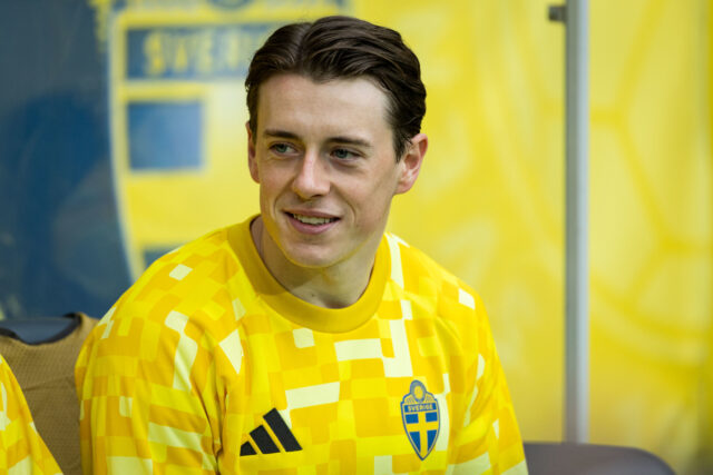 Elliot-Stroud-Sweden-bench.jpg