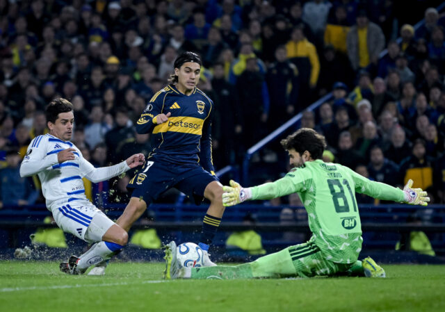 Exequiel-Zeballos-save.jpg
