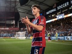 Logan Farrington, atacante do FC Dallas, assina extensão de contrato