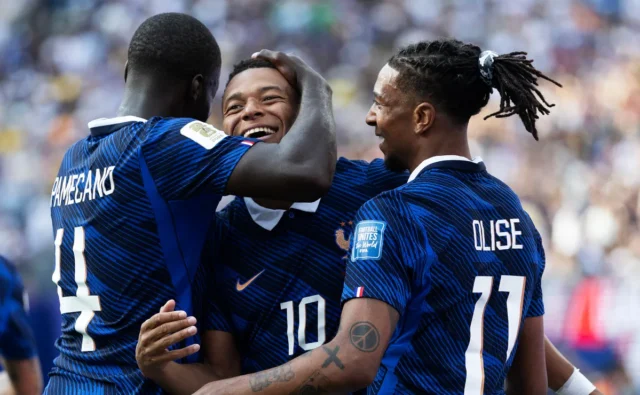 France-players-celebrating-1200x740.webp.webp