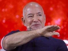 O chefe do consórcio de Liverpool quer que o chefe da Amazon, Jeff Bezos, participe da oferta