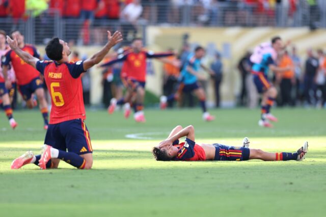 Merino-celebrating-World-Cup-final-win.jpg