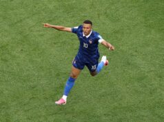 ‘Se ele quer a Bola de Ouro, ele tem que ajudar seus companheiros’ O vencedor da Copa do Mundo da França dá o veredicto contundente de Kylian Mbappe