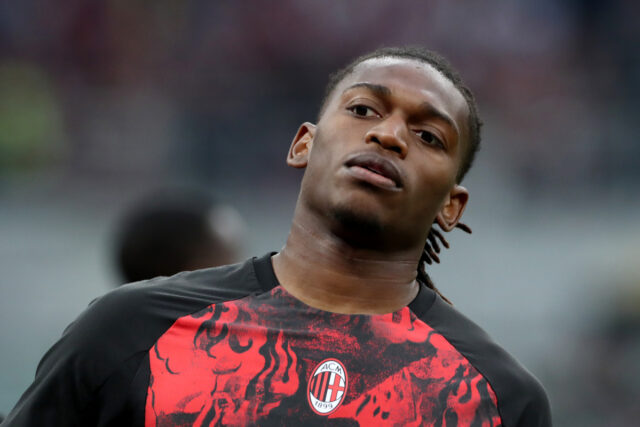 Rafael-Leao-warming-up.jpg