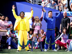 Ronaldo e Ronaldinho conduzem Madonna ao show da final da Copa do Mundo de 2026