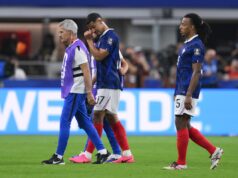 O Arsenal ainda não tomou uma decisão sobre como tratar Saliba