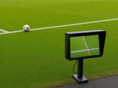 Como o VAR molda a tomada de decisões no futebol moderno