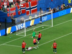 ‘A bola caiu do céu e mudou de direção’ – técnico da Noruega fica surpreso com o gol da Inglaterra após derrota por 2 a 1 nas quartas de final