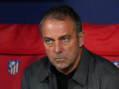 Hansi Flick está de volta ao trabalho enquanto o Barcelona começa a planejar a nova temporada