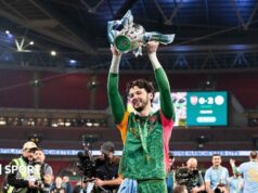 Leeds United: Leeds está em negociações para contratar o goleiro do Manchester City, James Trafford