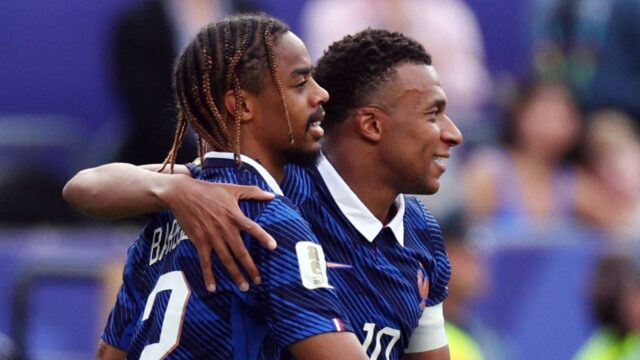 bradley-barcola-world-cup-kylian-mbappe.jpg
