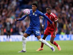 O Chelsea adicionou o atacante e o zagueiro à sua lista de “intocáveis”