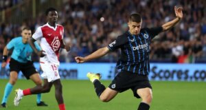 Nicolò Tresoldi lidera a lista de Roma para substituto de Donyell Malen