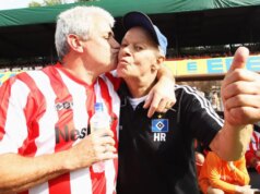 Muitos hambúrgueres prestam homenagem a Kevin Keegan: “A primeira estrela pop da Bundesliga!”