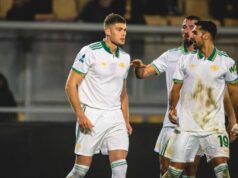 Fiorentina abre negociações para Dobbik como substituto de Keane