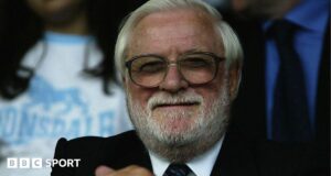 Ken Bates: O ex-proprietário do Chelsea e do Leeds nunca esteve longe das manchetes