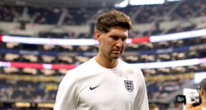 O Arsenal tem uma “ligeira vantagem” sobre o Chelsea na perseguição de agentes livres de elite