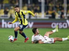 A Roma está ligada ao lateral do Fenerbahçe, Mert Muldur