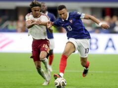 Lamine Yamal amplia recorde notável contra Kylian Mbappe após triunfo na Copa do Mundo