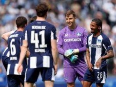 Gladbach junta-se ao Celtic na corrida para contratar Tjark Ernst