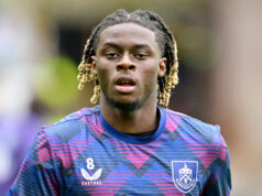 Newcastle United está considerando contratar o ex-meio-campista do Chelsea