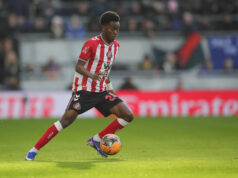 Estrela do Sunderland procurada por time rebaixado após decepcionante temporada de estreia