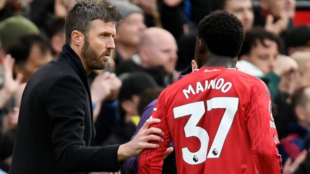 kobbie-mainoo-man-united-carrick.jpg