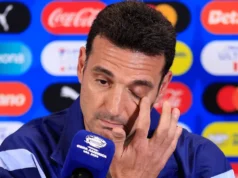 Lionel Scaloni duvida do futuro da Argentina após derrota na final da Copa do Mundo de 2026 e sai da coletiva de imprensa aos prantos