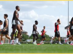 Ás do Liverpool, Simikas, diz que 2025/26 é ‘difícil e estranho’