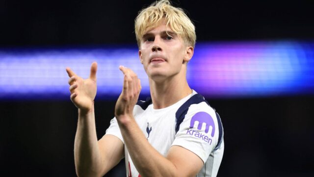 lucas-bergvall-spurs.jpg