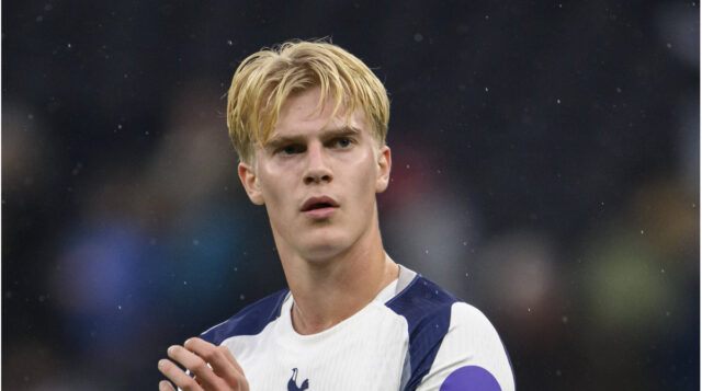 lucas-bergvall-tottenham-2025-26-1778671398-196842.jpg