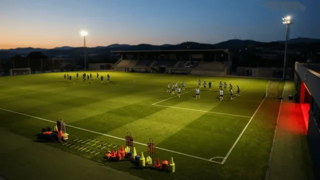 manolo-gonzalez-eyes-loanees-pau-fc-friendly.webp.webp