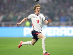 Nova contratação do Barcelona recebe conselhos da lenda da Inglaterra antes da candidatura às semifinais da Copa do Mundo