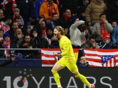 Celtic se aproxima do acordo com Kasper Hogh após emitir alerta financeiro