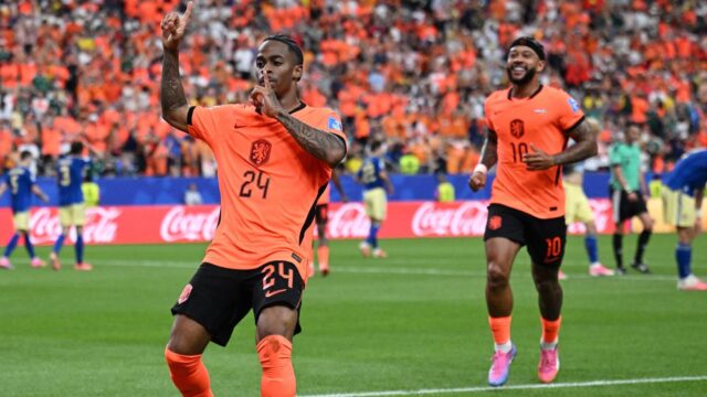 netherlands-crysencio-summerville-celebrates-scoring-their-fifth-goal-1.JPG