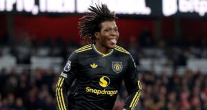 Patrick Dorgu envia mensagem clara a Carrick sobre sua posição preferida – Man United News and Transfer News