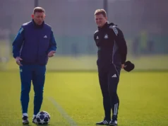 Os jogadores do Newcastle United estão de volta ao campo de treinamento com uma agenda muito ocupada