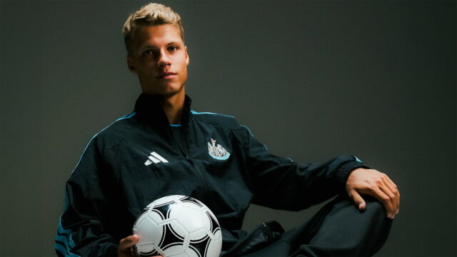 sean-steur-signing-newcastle-united-nufc-2000.jpg