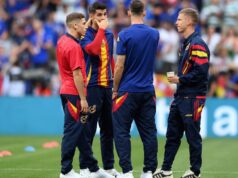 Espanha faz gesto comovente para meio-campista lesionado do Barcelona antes da final da Copa do Mundo