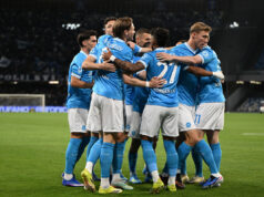 McTominay e De Bruyne usam o novo kit caseiro do Napoli para 2026-27