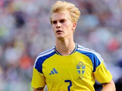 Nottingham Forest continua firmemente interessado em contratar o substituto argentino de Bergvall