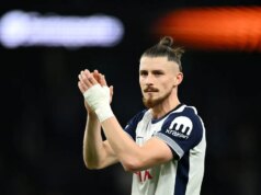 Radu Dragusin, do Tottenham, será submetido a exame médico amanhã em Florença